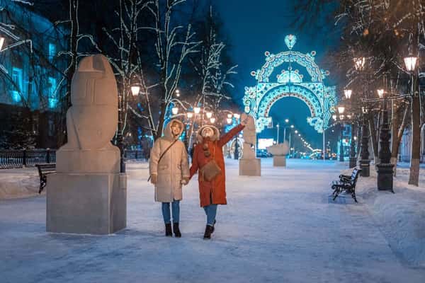 Экспресс путешествие из прошлого в будущее: экскурсии по старинным и современным местам Уфы