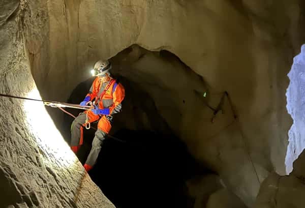 Подземный каньонинг в Сочи