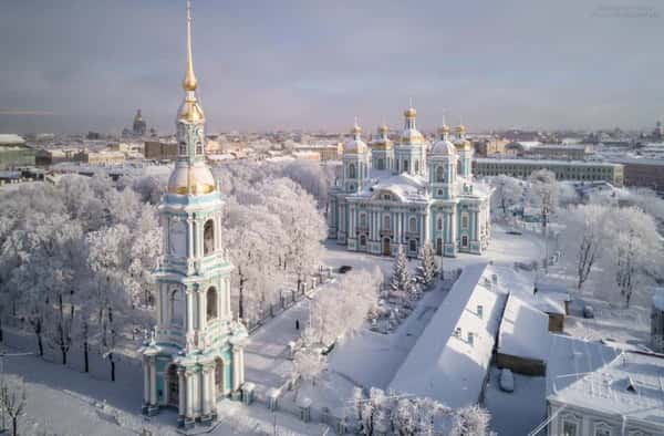Обзорная экскурсия на машине по центру Петербурга