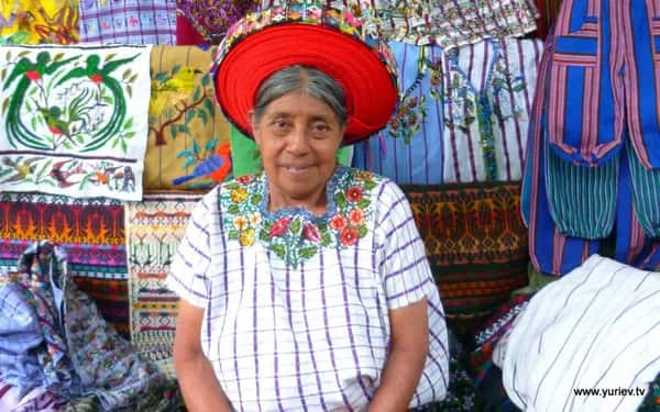 Гватемала: к месту рождения человека озеру "Атитлан", вулканы, царство майя "Тикаль" и природа