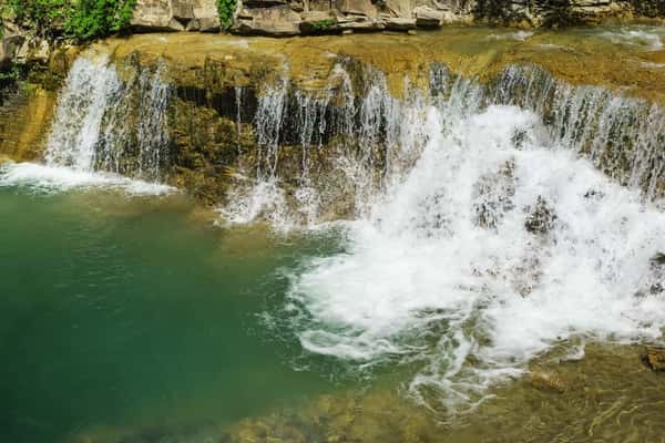 Экскурсия к дольменам Геленджика и водопадам реки Жане