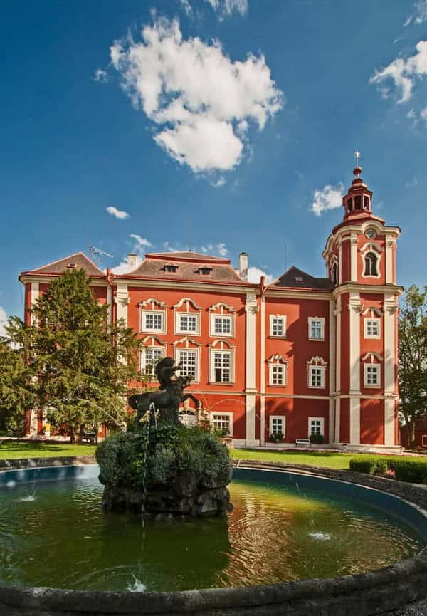 Средневековая корчма в Детенице