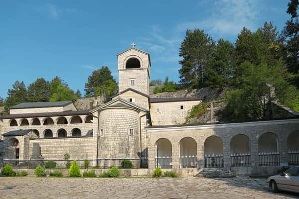 Два монастыря (Цетинский и Острог)