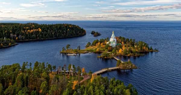 Индивидуальная прогулка на катере на Валаам и Ладожские шхеры из Сортавала