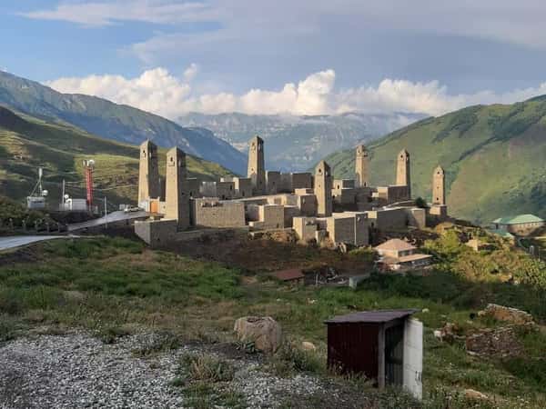 Аргунское ущелье и Шаройские башни за 1 день