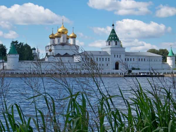 Кострома: город Сусанина и Михаила Романова