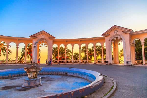 Знакомство с Абхазией - классический маршрут для всех