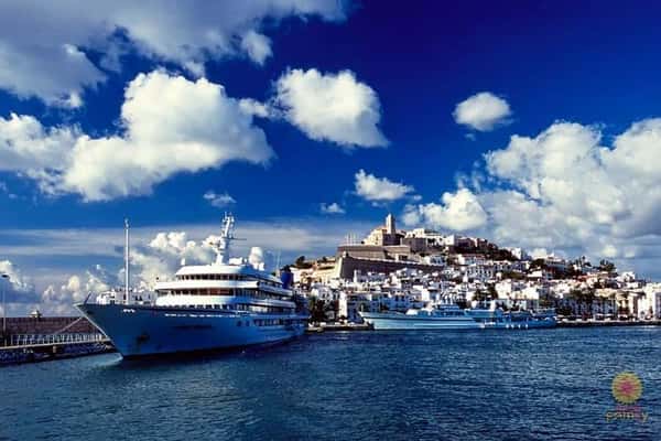 РАЗРАБОТКА И ВЕДЕНИЕ ИНДИВИДУАЛЬНЫХ ПРОГРАММ ПРИБЫВАНИЯ НА ИБИЦЕ ОТ IBIZAFAMILY