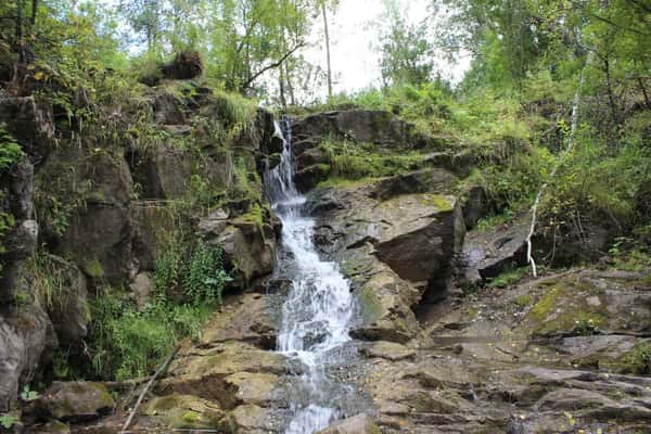 Водопады и скалы Новосибирской области