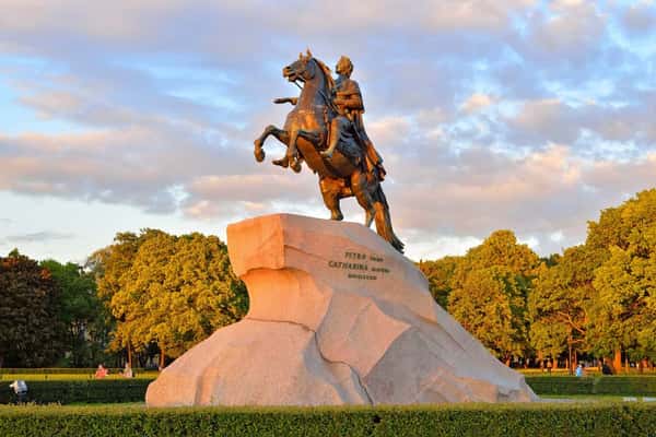 Индивидуальная обзорная экскурсия с посещением Петропавловской крепости