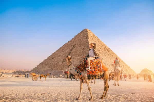 Сафари у пирамид Хеопса, Хефрена и Микерина