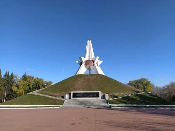 Поездка в музей Ф.И. Тютчева «Овстуг» и обзорная экскурсия по Брянску