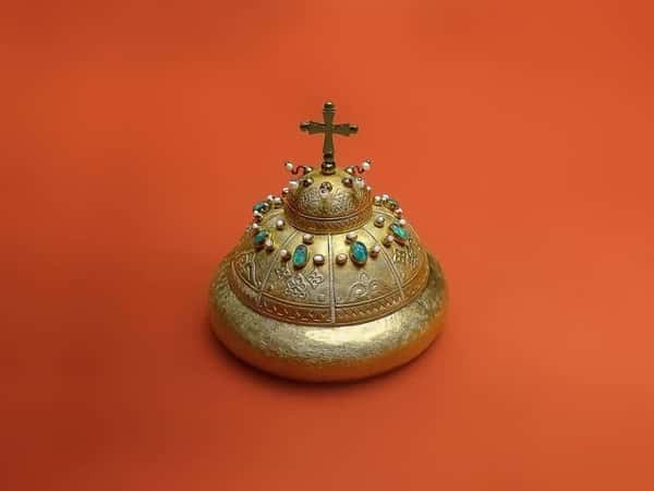 Экскурсия с посещением Золотой или Бриллиантовой кладовой Эрмитажа