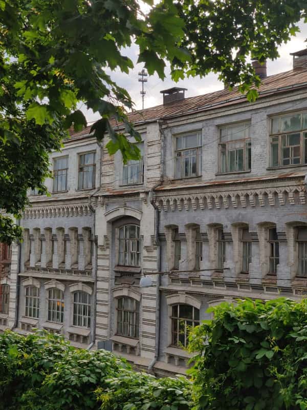 Осмотреть памятники истории
