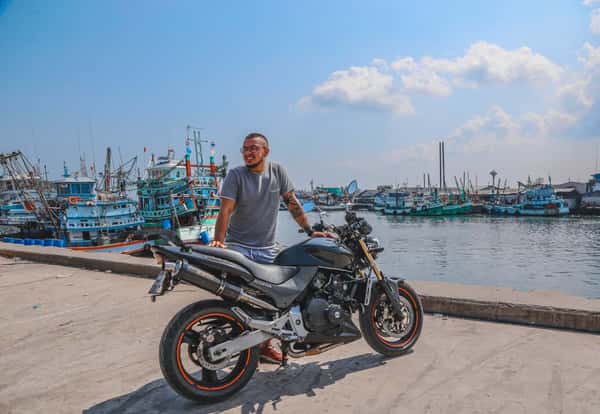 Прогулка по Пхукету на спортивном мотоцикле