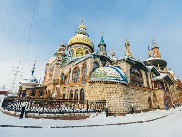 Свияжск, Успенский монастырь и Храм всех религий