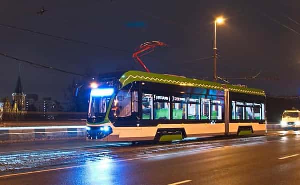 На трамвае сквозь века