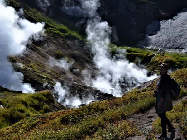 Чудеса вулкана Мутновский: каньон Опасный и Дачные термальные источники