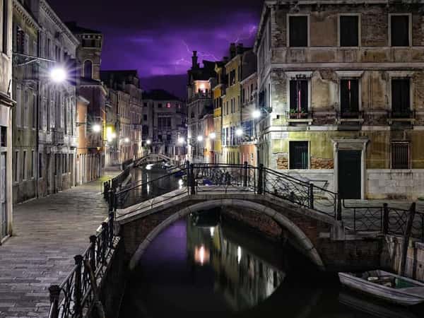 Квест для детей «По следам бандитов в Венеции»