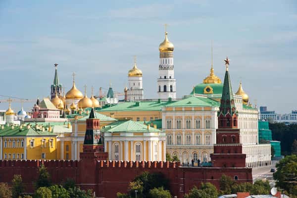 Экскурсия по территории Кремля с посещением одного собора (для орг. групп)