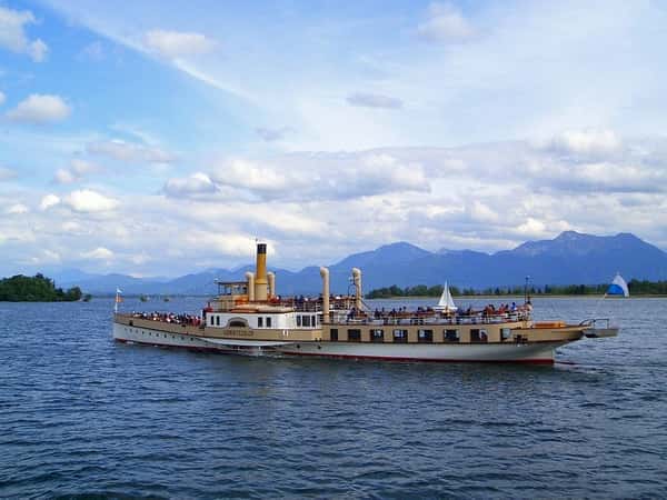 Дворец "БАВАРСКИЙ ВЕРСАЛЬ" Сказочного Короля Людвига II и Озеро "КИМЗЕЕ"