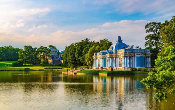 Из Петербурга - в роскошное Царское Село на минивэне