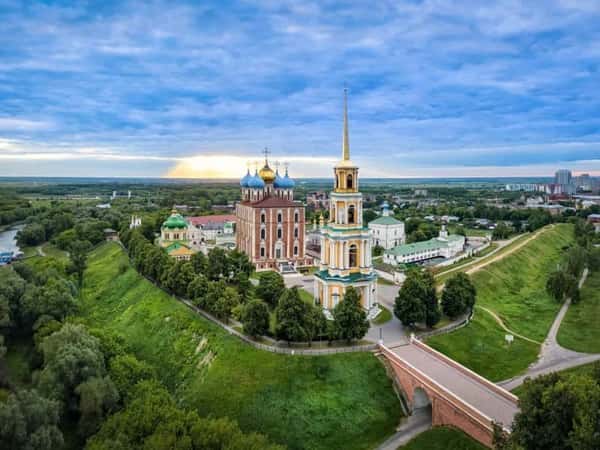 Обзорная экскурсия с посещением Рязанского Кремля