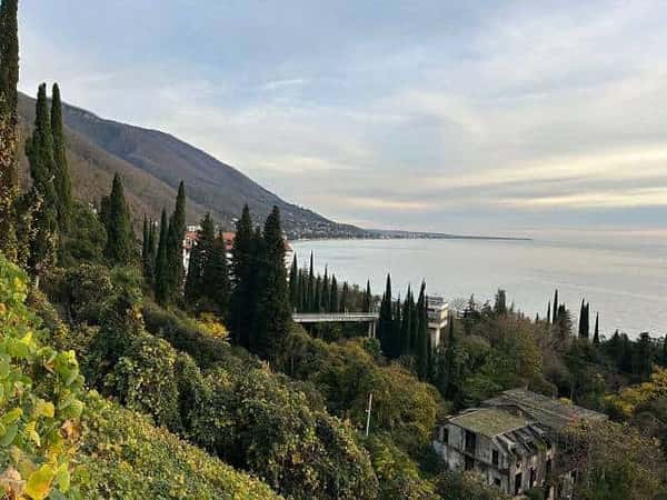 Заброшенная Абхазия: тур по Гагре