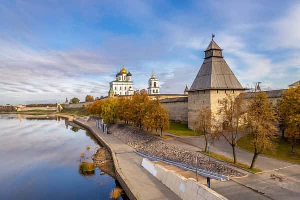 Сила псковской земли: Псков, Печерский монастырь и Изборская крепость