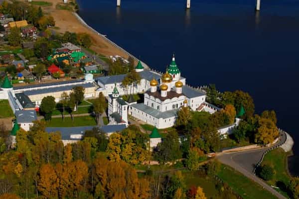 Экскурсия по Костроме — от эпохи крепости до современности