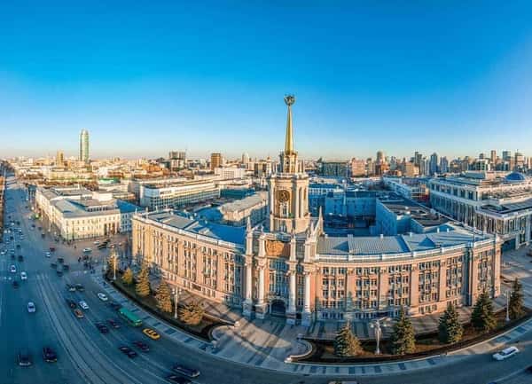 Обзорная экскурсия по Екатеринбургу: история и современность