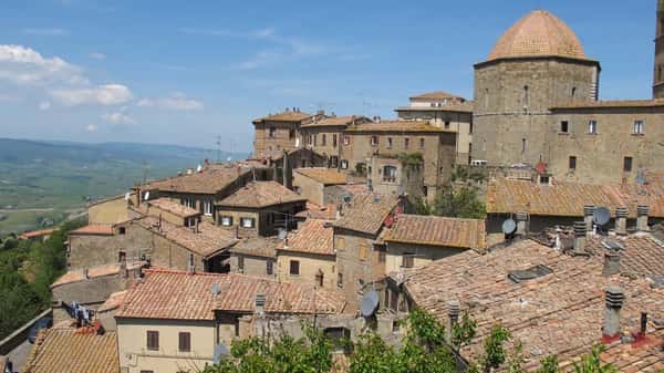 Сан Джиминьяно и Вольтерра - средневековые города - крепости в Тоскане