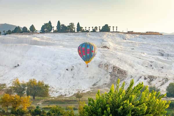 Памуккале из Антальи: экскурсия и полёт на воздушном шаре