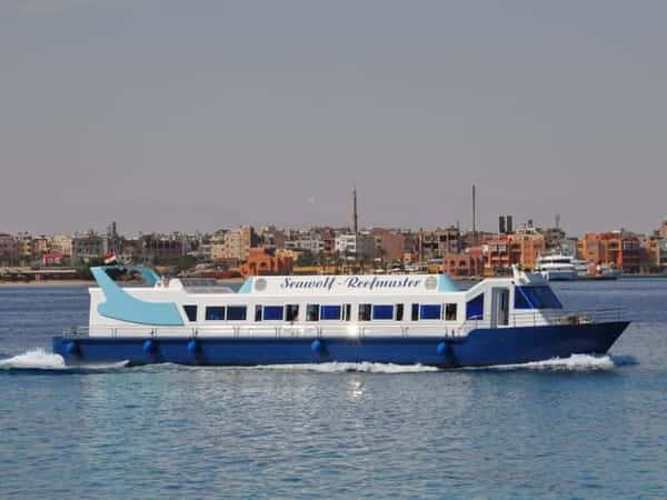 Морская прогулка на батискафе