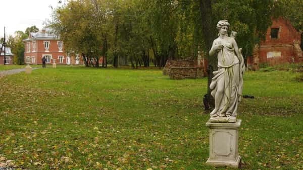 Экскурсия в усадьбы Пашковых и Жомини