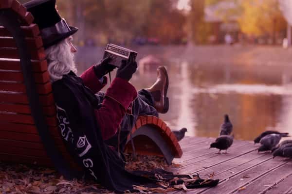 12 чудес Сергиева Посада с фонарщиком Фаролеро