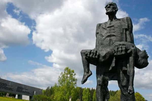 Автобусная экскурсия в Мемориальный комплекс «Хатынь»