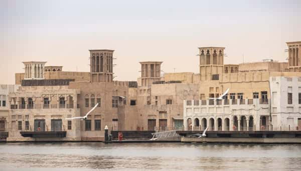 Открыть старый Дубай - пешком и на традиционной лодке абра