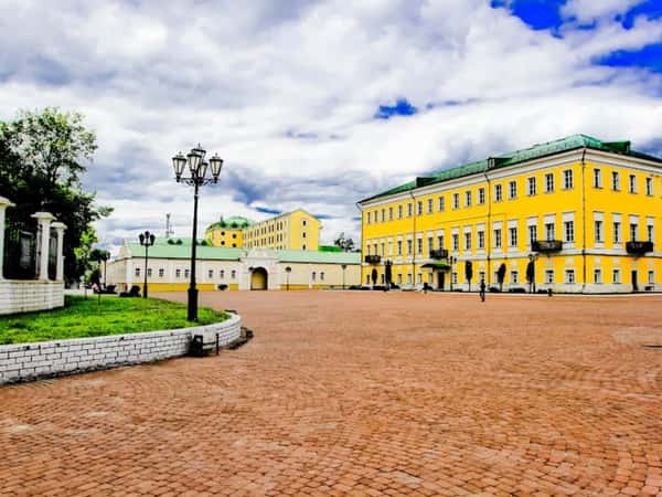Знакомство с «Железной Розой»