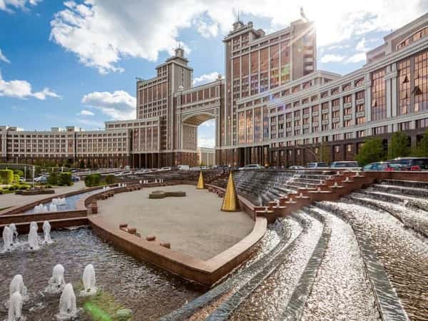 Знакомьтесь, Астана