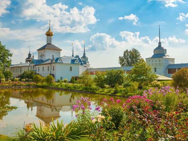 Из Ярославля - в старинный Толгский монастырь