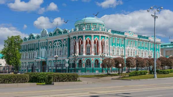 От Екатеринбурга до Ёбурга через Свердловск. Обзорная экскурсия
