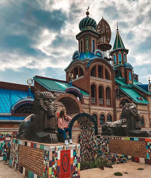 Поездка в Храм всех религий
