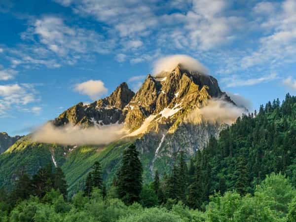 Поход на пик Бзерпи и закат в горах