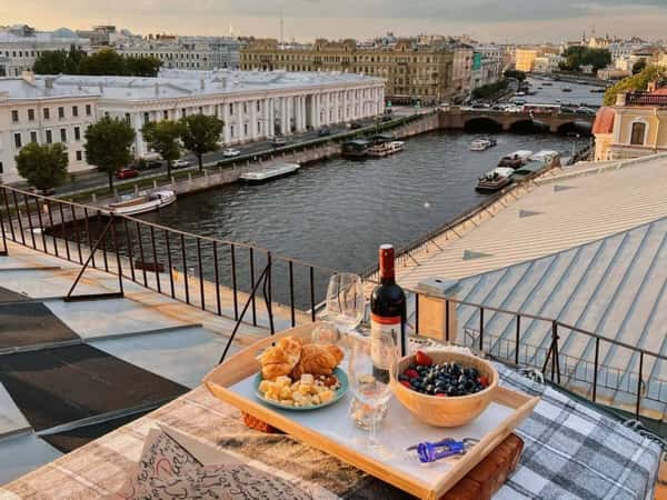 Пикник на крыше в Петербурге