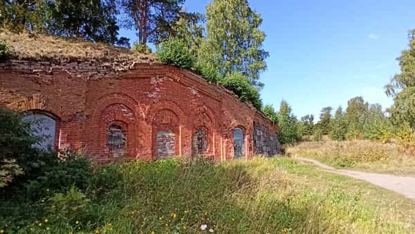 Из Выборга - к древней крепости Тронгзунд