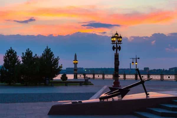«Астрахань купеческая» и деревянный терем