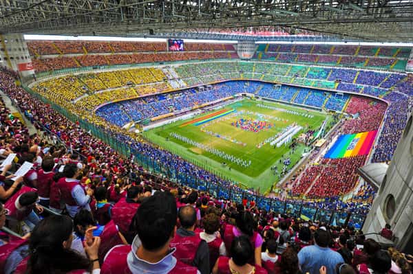 Стадион Сан-Сиро («Стадион Джузеппе Меацца»), Милан, Италия