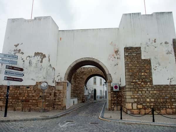 Арка Репуш (Arco de Repouso)