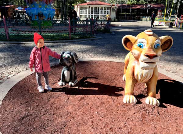 Наша малышка оценила персонажей из известных мультфильмов